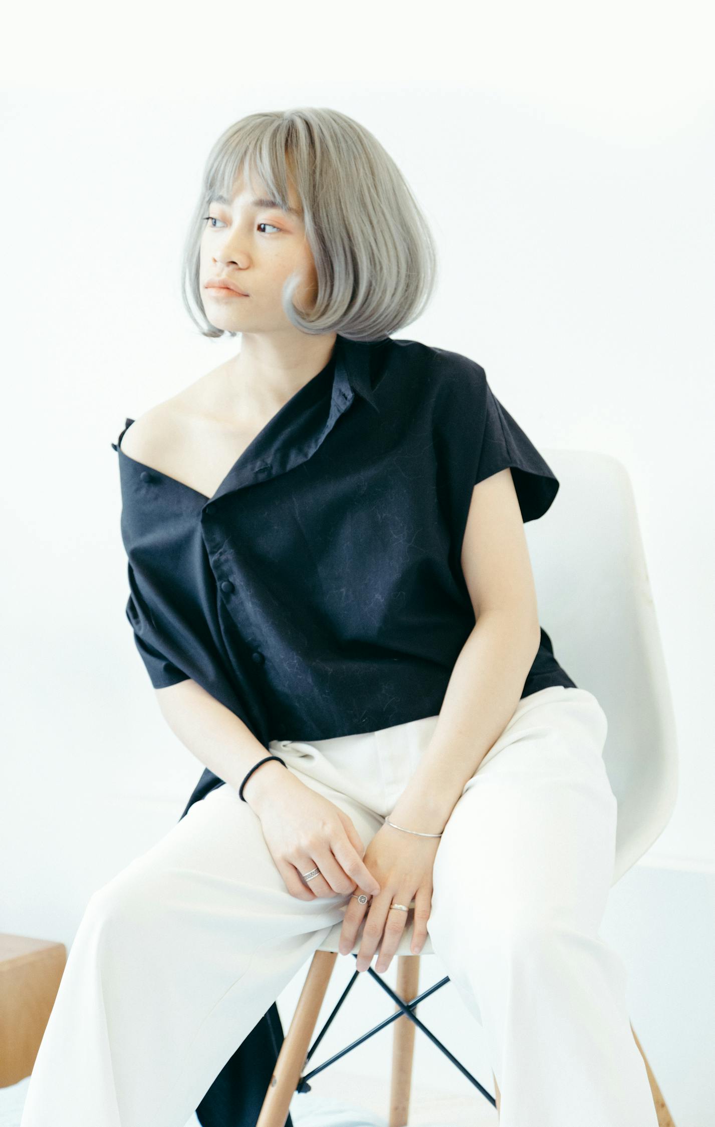 徐璐吊带裙最新时尚魅力诠释，完美展现时尚风采